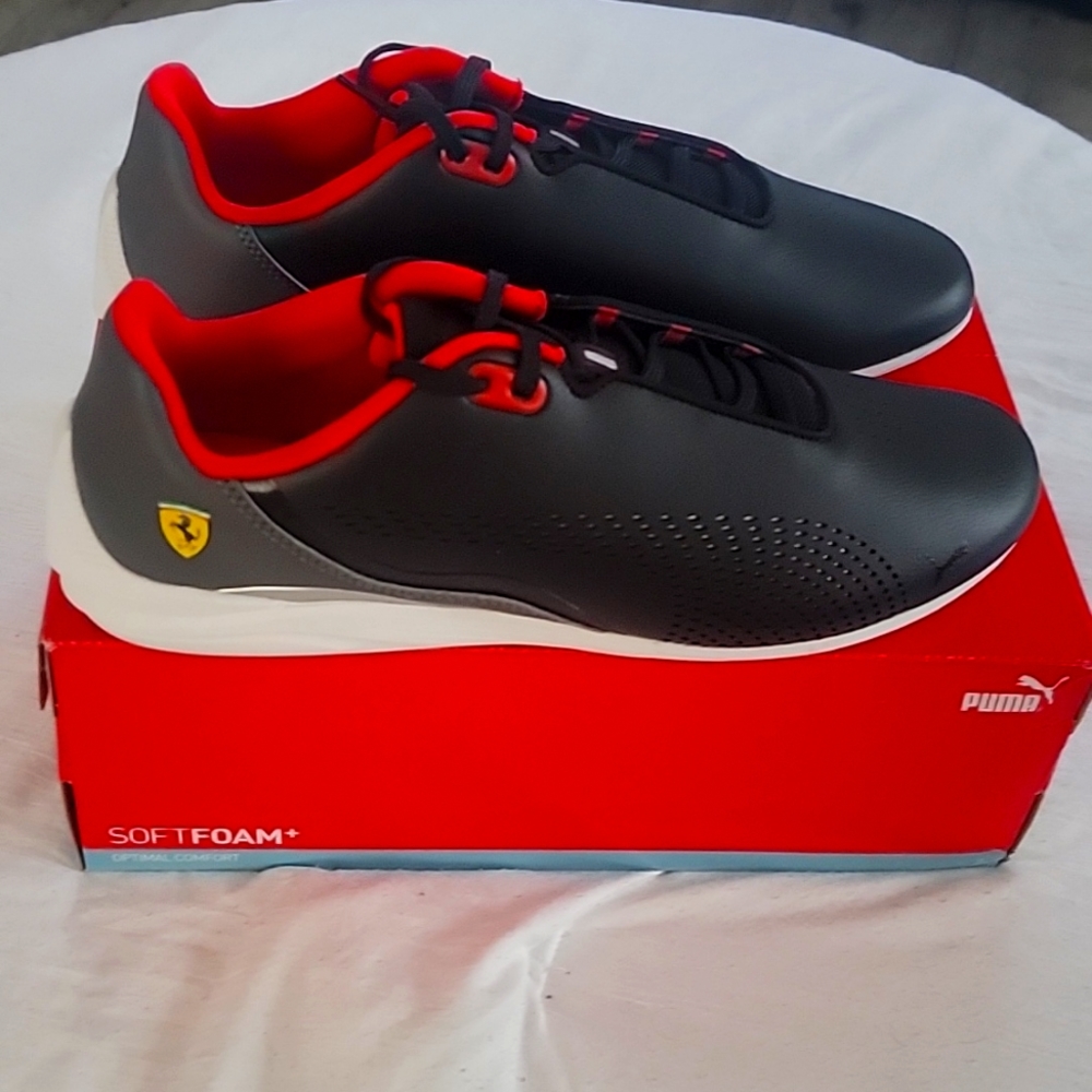 New Mens size 11 Black Ferrari